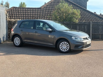Used Volkswagen Golf 2018 for sale - 78431276: Photo