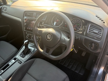 Used Volkswagen Golf 2018 for sale - 78431276: Photo