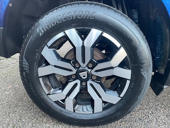 Used Dacia Duster 2022 for sale - 76910491: Photo