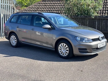 Used Volkswagen Golf 2017 for sale - 78487311: Photo