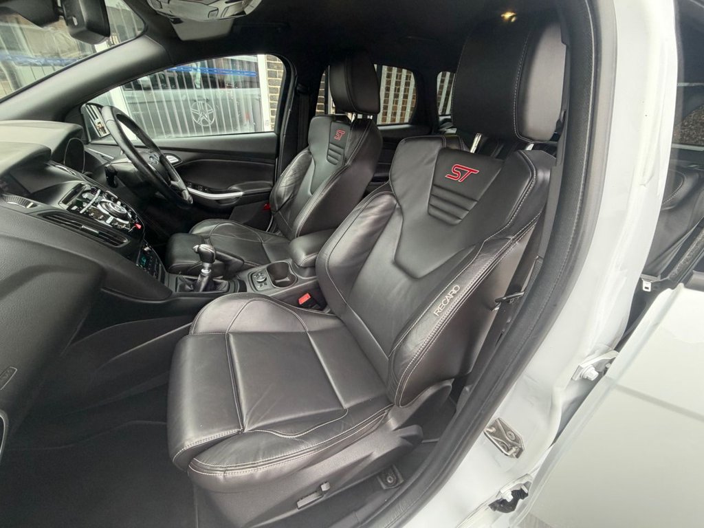 Used Ford Focus 2013 for sale - 77557559: Photo 15