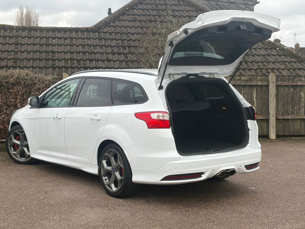 Used Ford Focus 2013 for sale - 77557559: Photo 20