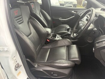 Used Ford Focus 2013 for sale - 77557559: Photo