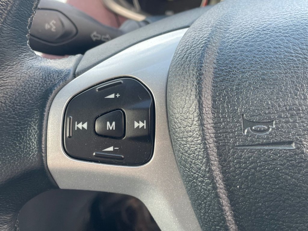 Used Ford Fiesta 2010 for sale - 76772669: Photo 10