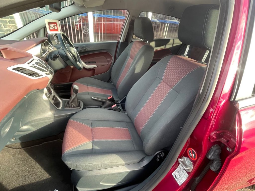 Used Ford Fiesta 2010 for sale - 76772669: Photo 13