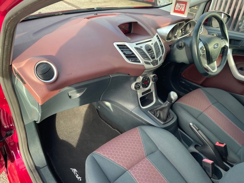 Used Ford Fiesta 2010 for sale - 76772669: Photo 15
