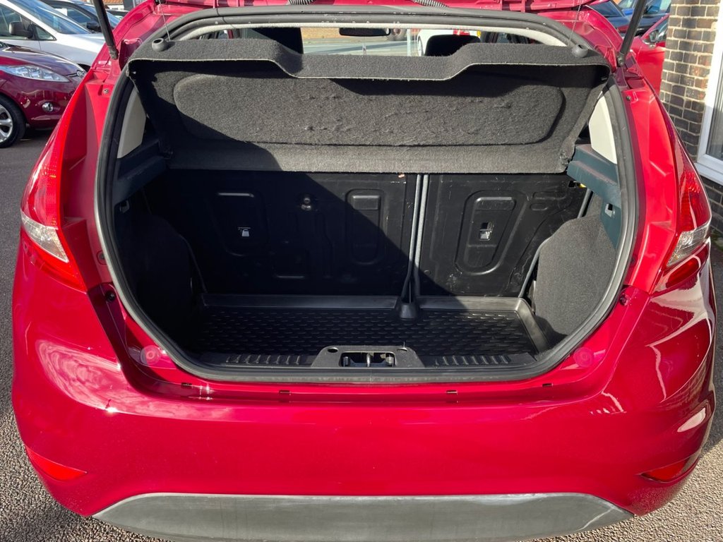 Used Ford Fiesta 2010 for sale - 76772669: Photo 17