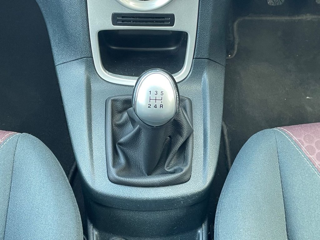 Used Ford Fiesta 2010 for sale - 76772669: Photo 24