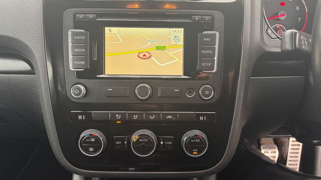 Used Volkswagen Scirocco 2015 for sale - 77621669: Photo 14