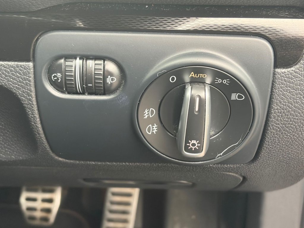 Used Volkswagen Scirocco 2015 for sale - 77621669: Photo 23