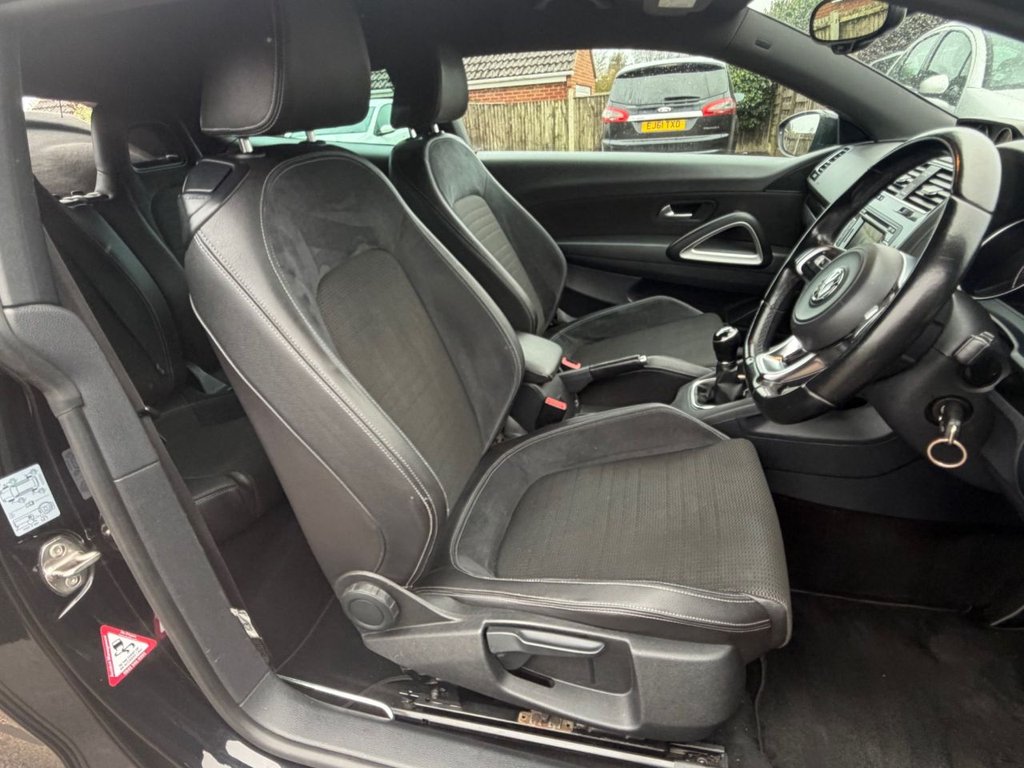 Used Volkswagen Scirocco 2015 for sale - 77621669: Photo 3