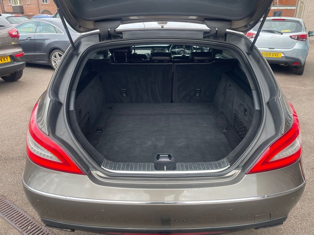 Used Mercedes-Benz CLS 2014 for sale - 76772655: Photo 16