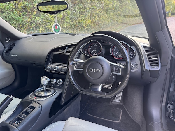 Used Audi R8 2011 for sale - 76232986: Photo 15