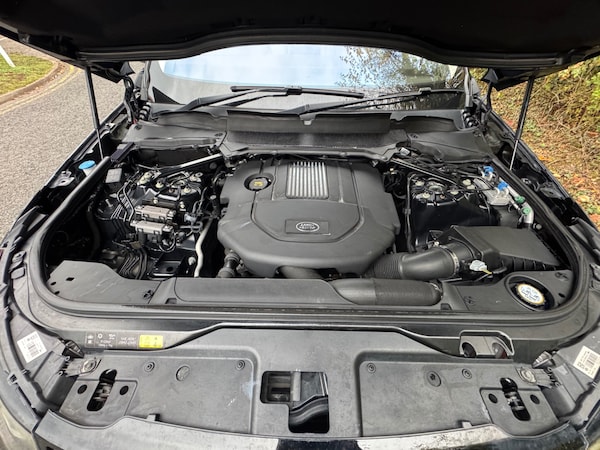 Used Land Rover Discovery 2017 for sale - 76331150: Photo 14