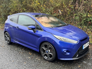 Used Ford Fiesta 2015 for sale - 77012107: Photo
