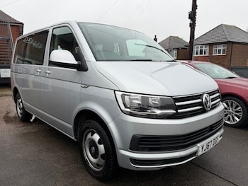 Used Volkswagen Transporter Shuttle 2018 for sale - 77339273: Photo