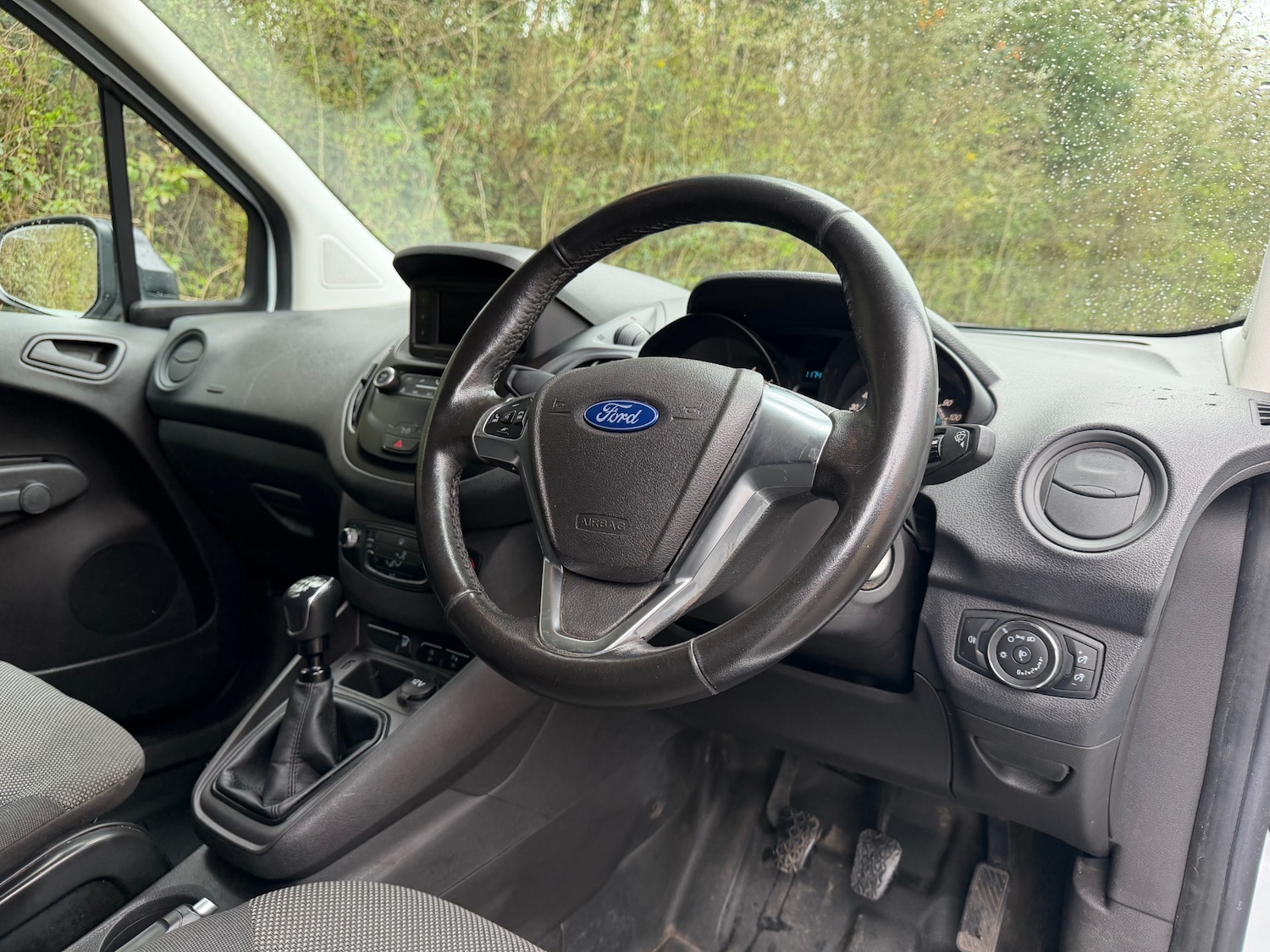 Used Ford Transit Courier 2020 for sale - 77127601: Photo 10