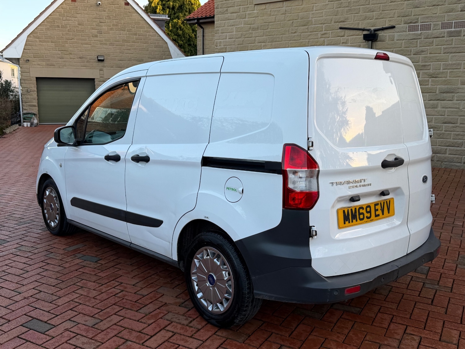 Used Ford Transit Courier 2020 for sale - 77127601: Photo 5