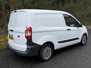 Used Ford Transit Courier 2020 for sale - 79054056: Photo