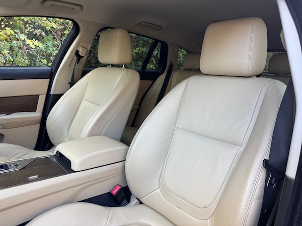 Used Jaguar XF 2013 for sale - 76117133: Photo 11