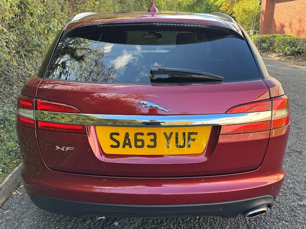 Used Jaguar XF 2013 for sale - 76117133: Photo 5
