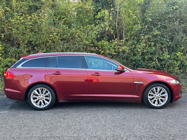 Used Jaguar XF 2013 for sale - 76117133: Photo 7