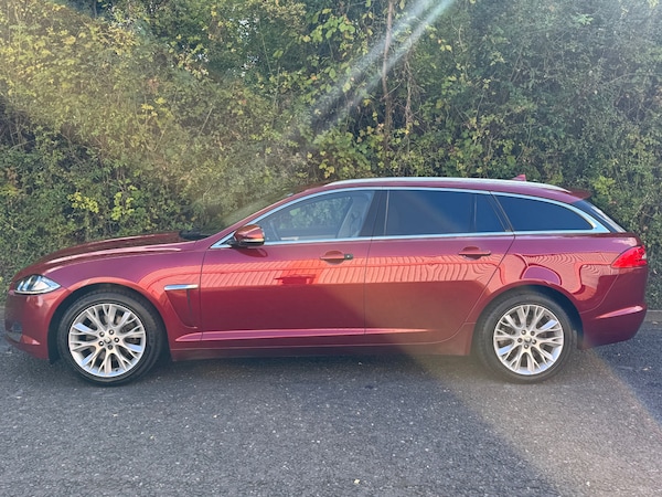 Used Jaguar XF 2013 for sale - 76117133: Photo 8
