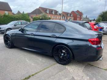 2015 (15) - M5 4dr DCT