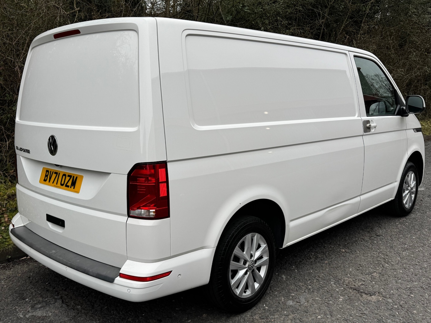 Used Volkswagen Transporter 2021 for sale - 77803883: Photo 2