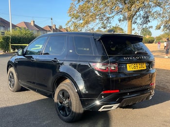 Used Land Rover Discovery Sport 2019 for sale - 79645107: Photo