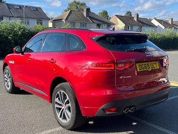 Used Jaguar F-Pace 2019 for sale - 79305436: Photo