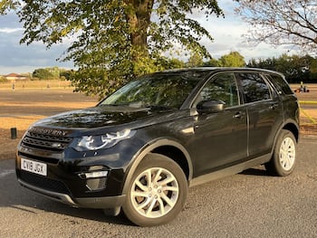 Used Land Rover Discovery Sport 2018 for sale - 79726278: Photo