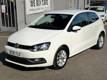 Used Volkswagen Polo 2016 for sale - 75843088: Photo