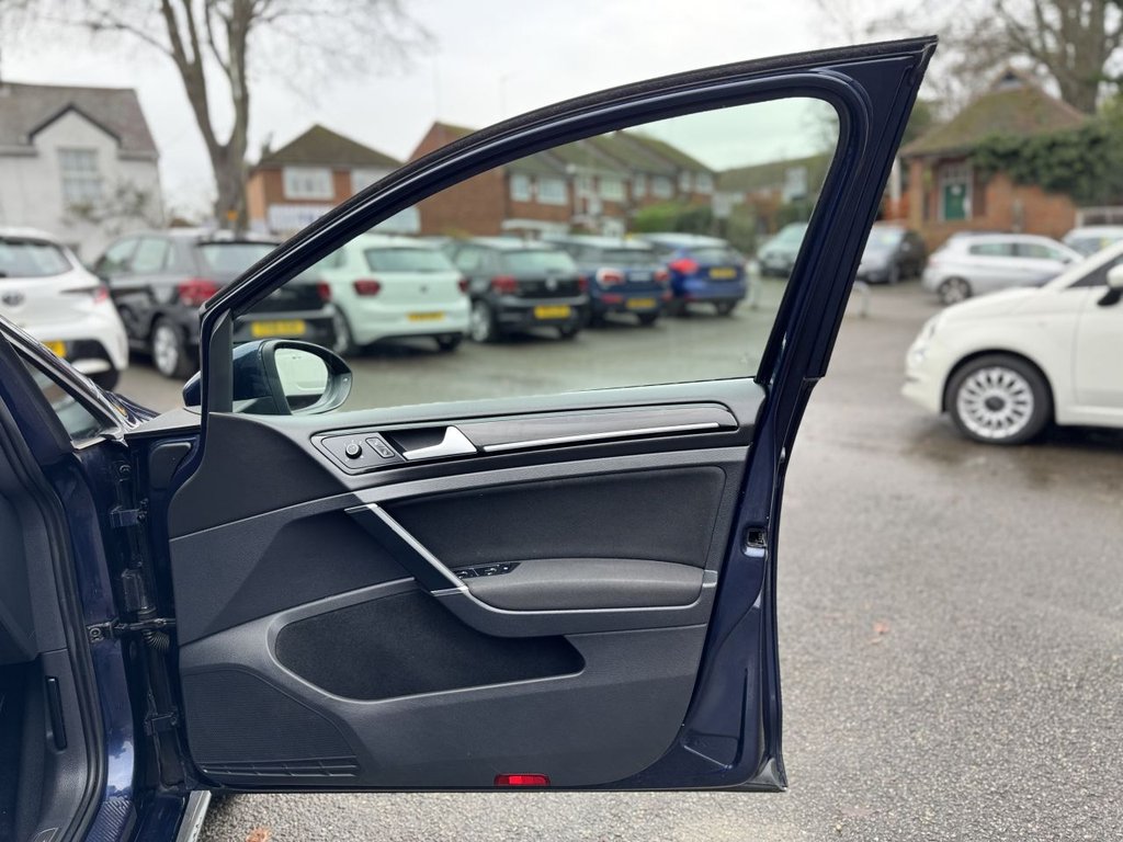 Used Volkswagen Golf 2014 for sale - 76883767: Photo 16