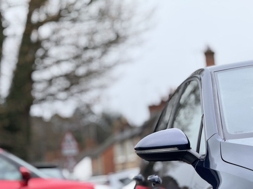 Used Volkswagen Golf 2014 for sale - 76883767: Photo 25