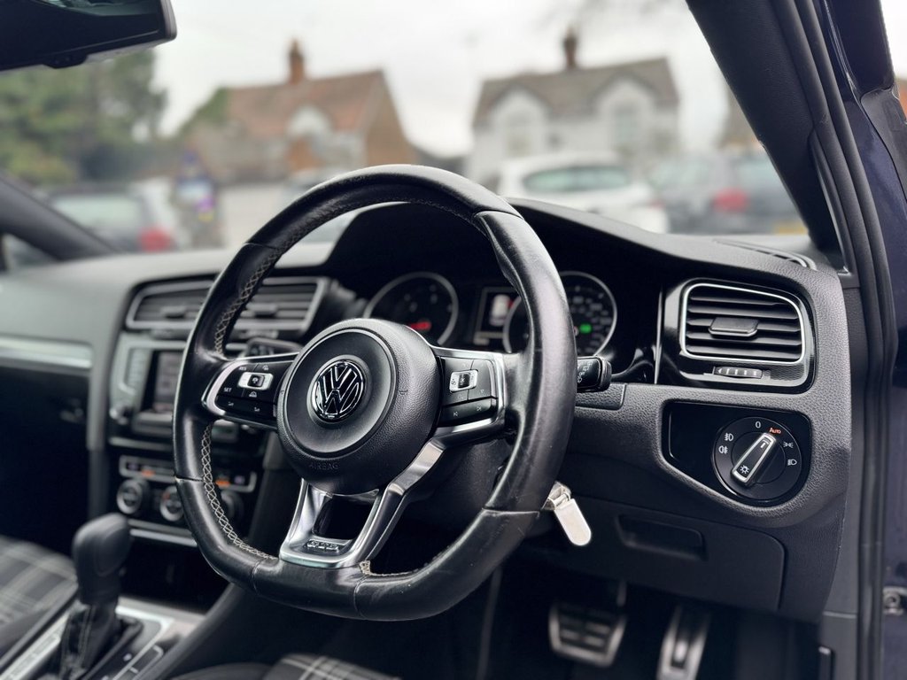 Used Volkswagen Golf 2014 for sale - 76883767: Photo 42