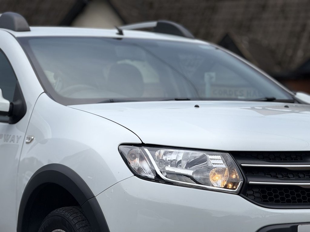 Used Dacia Sandero Stepway 2016 for sale - 76985745: Photo 22