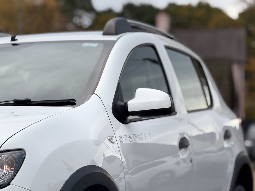 Used Dacia Sandero Stepway 2016 for sale - 76985745: Photo 23