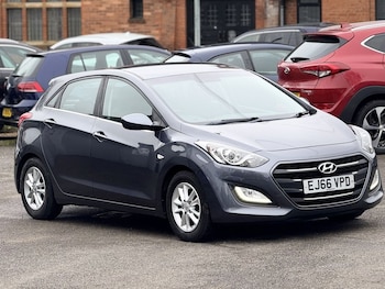 Used Hyundai i30 2016 for sale - 77792371: Photo