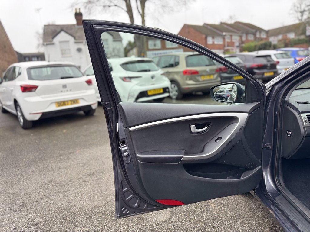 Used Hyundai i30 2016 for sale - 77792371: Photo 47