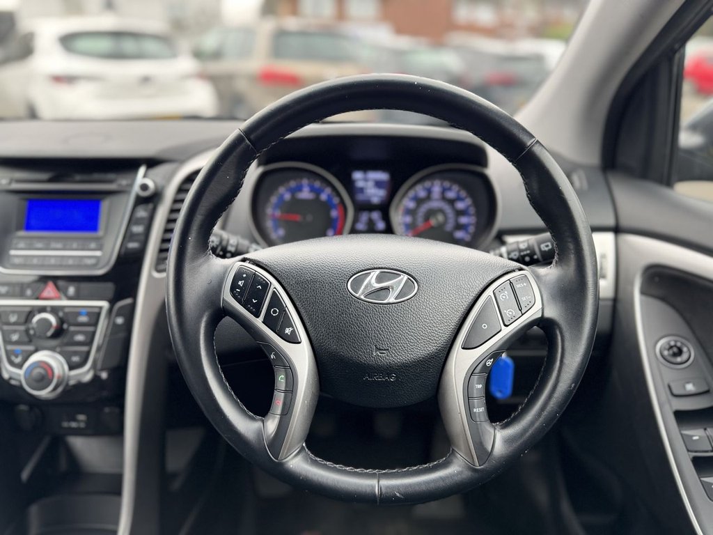 Used Hyundai i30 2016 for sale - 77792371: Photo 48