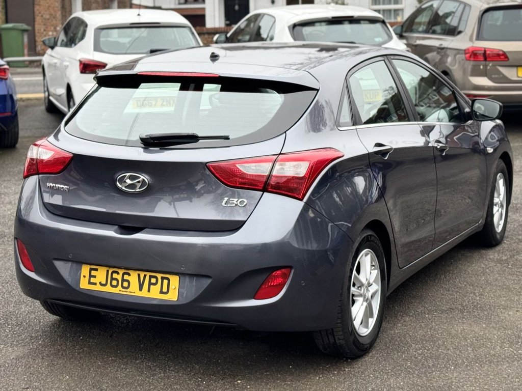 Used Hyundai i30 2016 for sale - 77792371: Photo 9