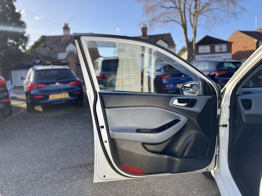 Used Hyundai i20 2016 for sale - 78069072: Photo 42