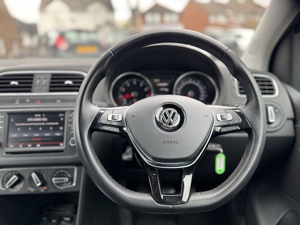 Used Volkswagen Polo 2014 for sale - 75693390: Photo 28