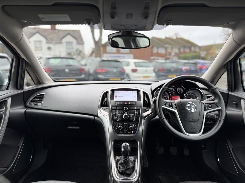 Used Vauxhall Astra 2011 for sale - 76754596: Photo 10