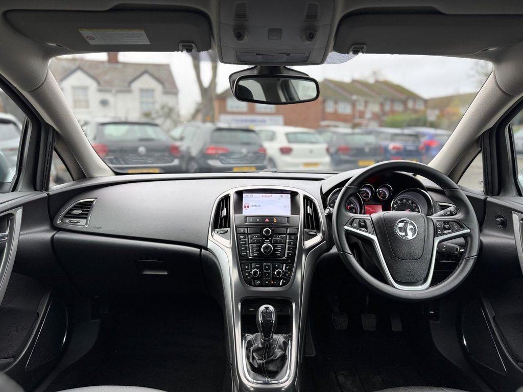 Used Vauxhall Astra 2011 for sale - 76754596: Photo 40