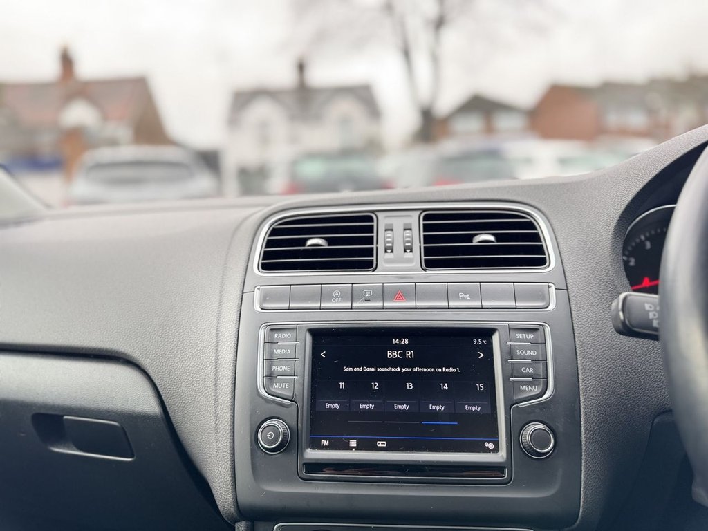 Used Volkswagen Polo 2016 for sale - 76768216: Photo 19