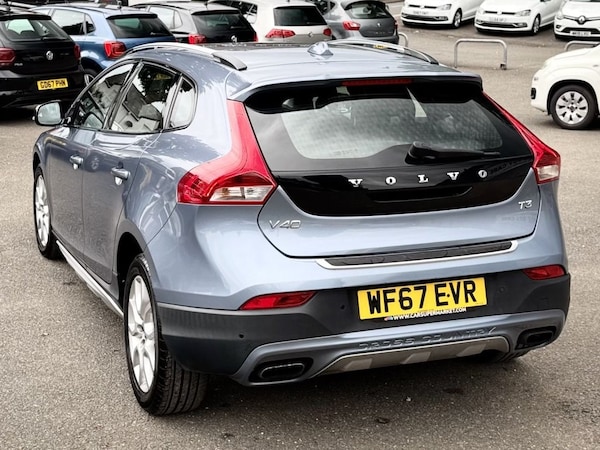 Used Volvo V40 Cross Country 2017 for sale - 75383778: Photo 10
