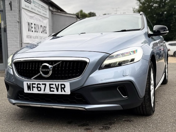Used Volvo V40 Cross Country 2017 for sale - 75383778: Photo 28