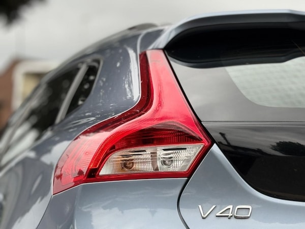 Used Volvo V40 Cross Country 2017 for sale - 75383778: Photo 34